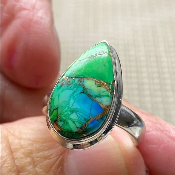 Vibrant Silver Ring with Green and Blue Stone - Picture 10 of 10